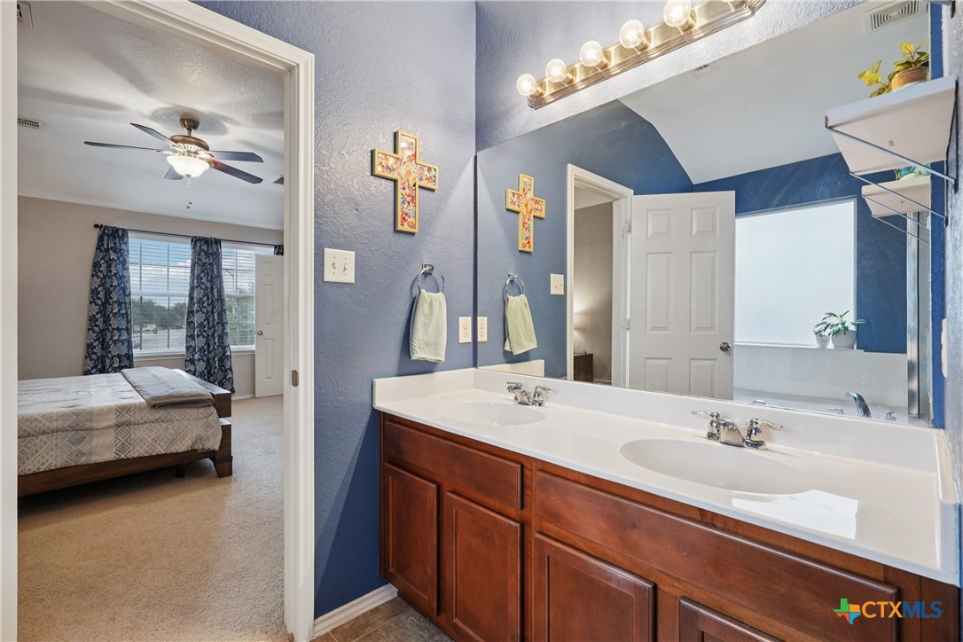 2854 Oakdell Trail