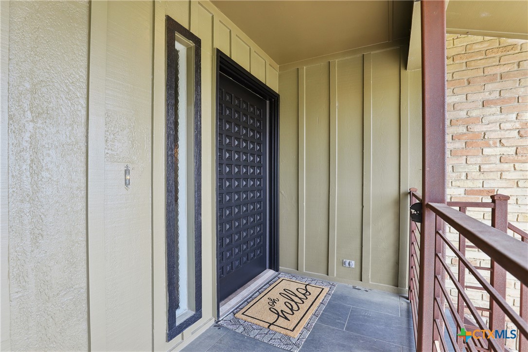 714 Starcrest
