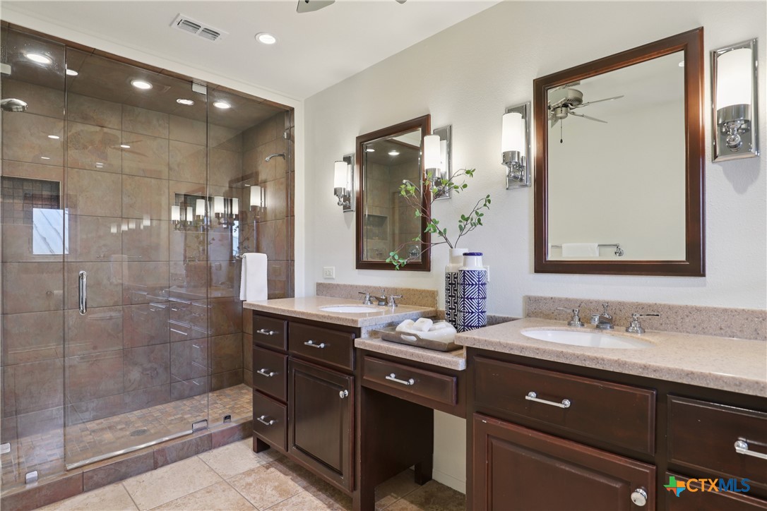 714 Starcrest