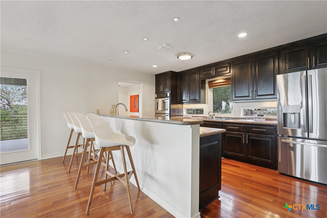 714 Starcrest