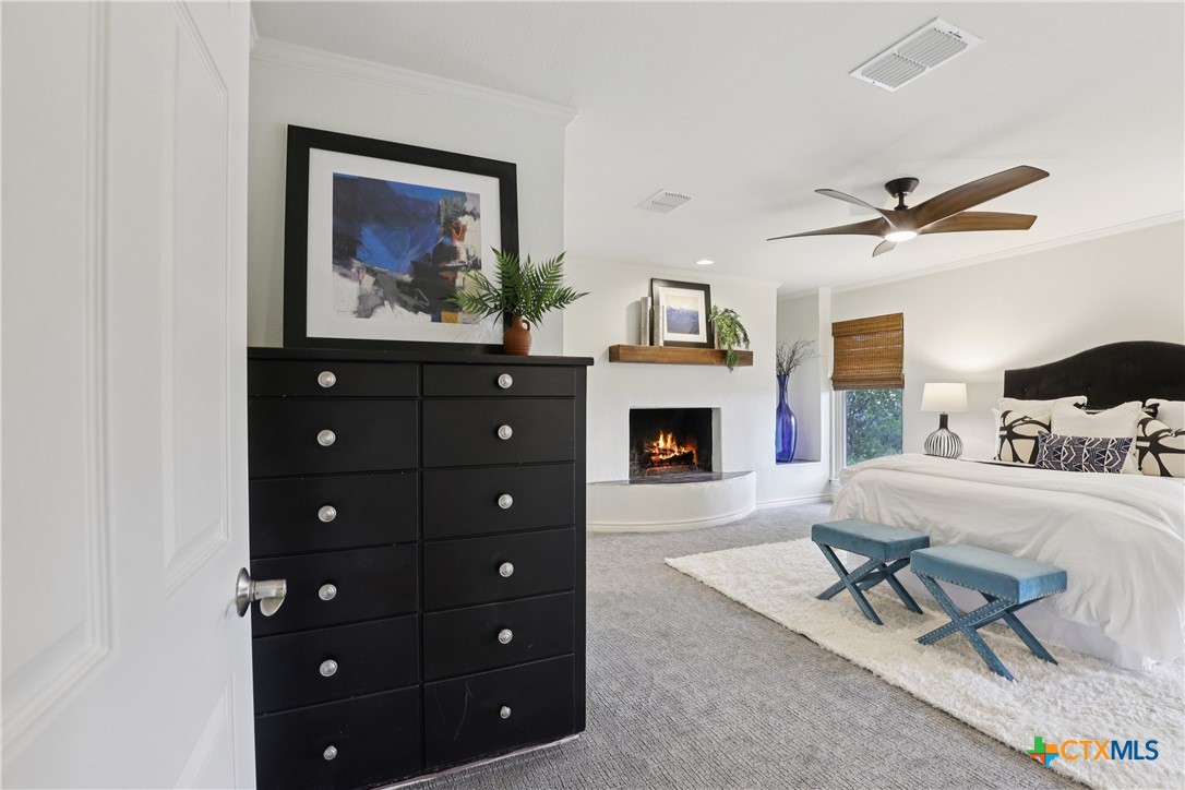 714 Starcrest