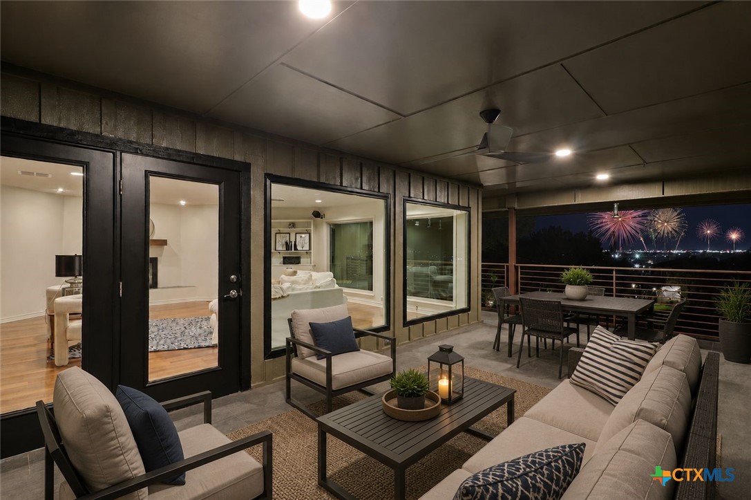 714 Starcrest