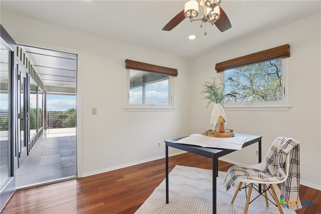 714 Starcrest
