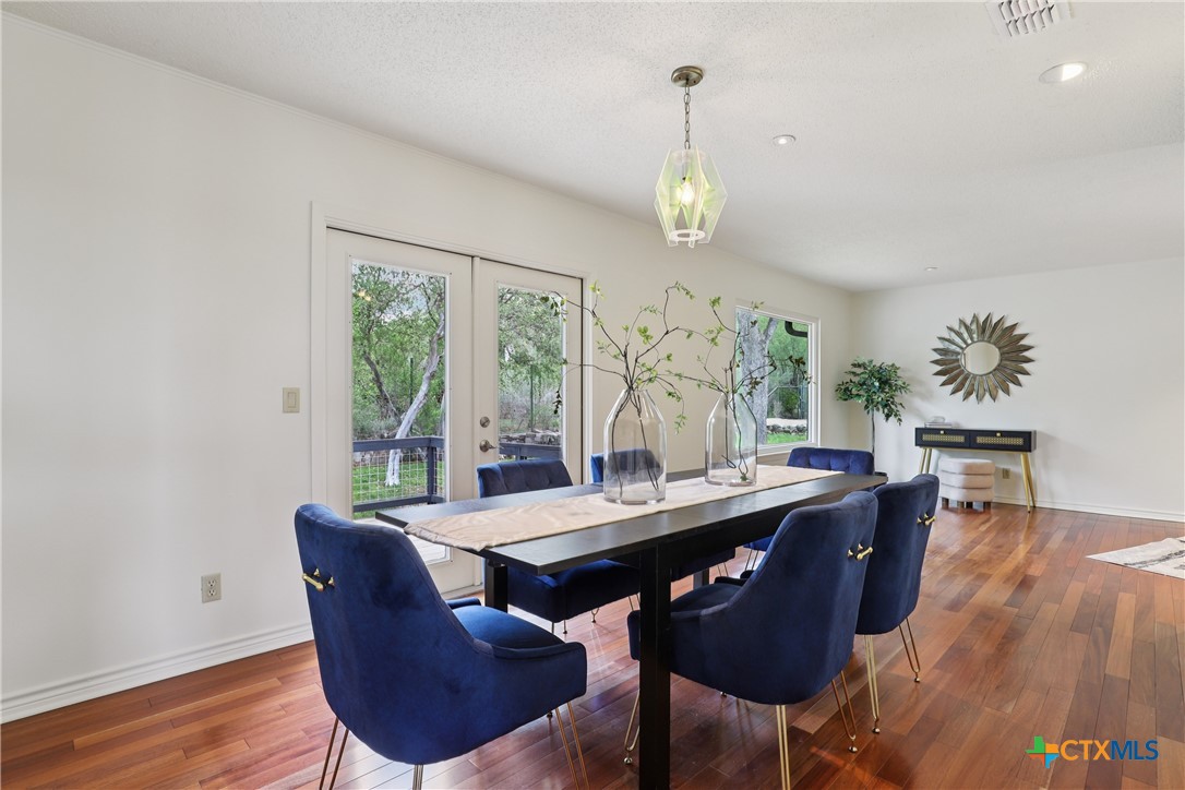 714 Starcrest