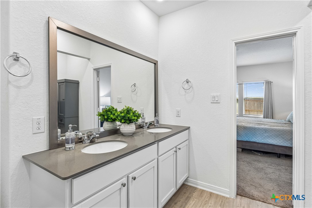 5801 Musquiz Ridge