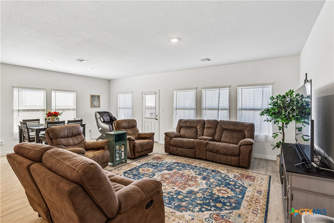 5801 Musquiz Ridge
