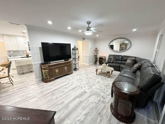 98B Evesham Road, 1000