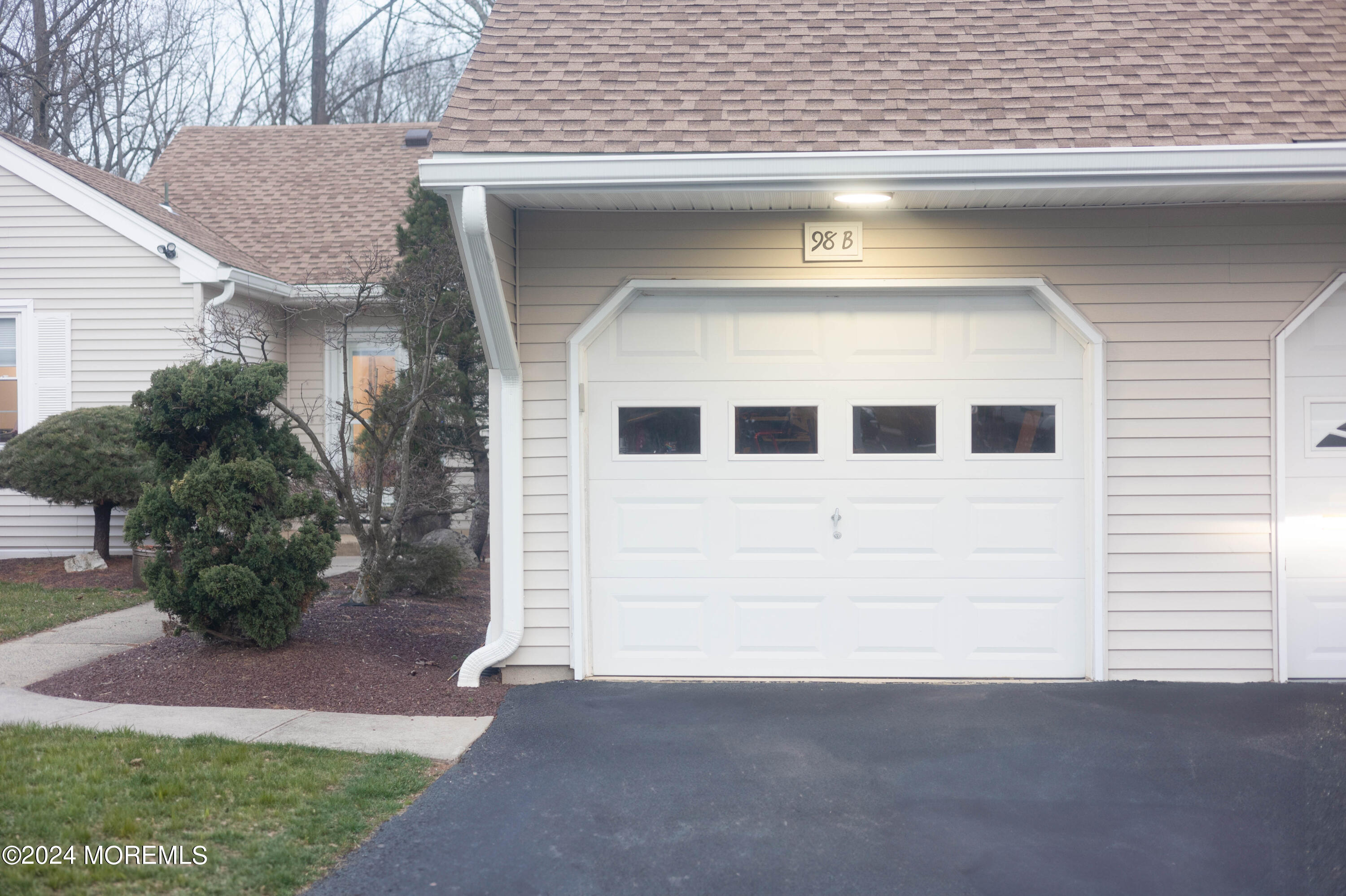 98B Evesham Road, 1000