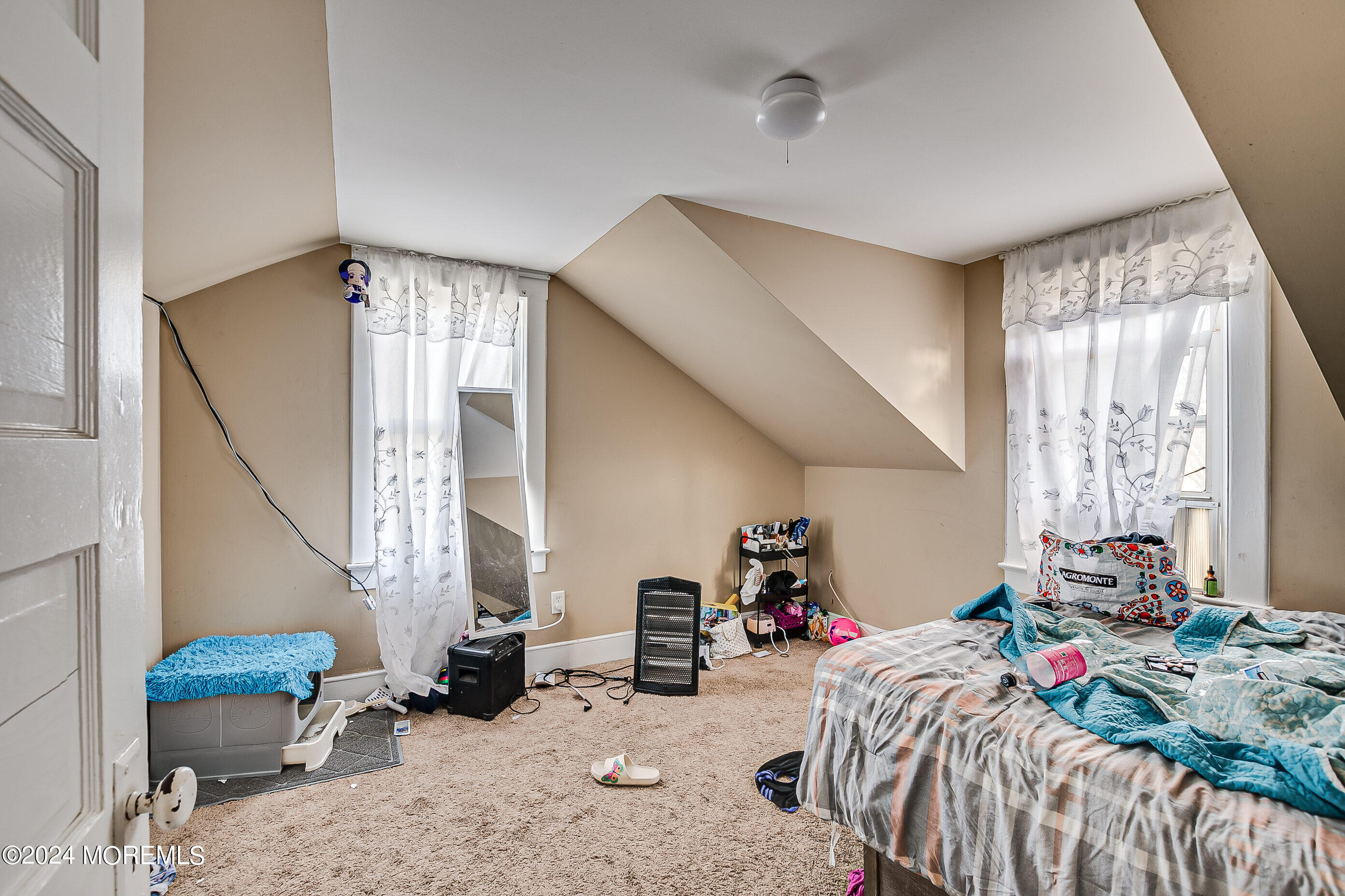1403 10th Avenue