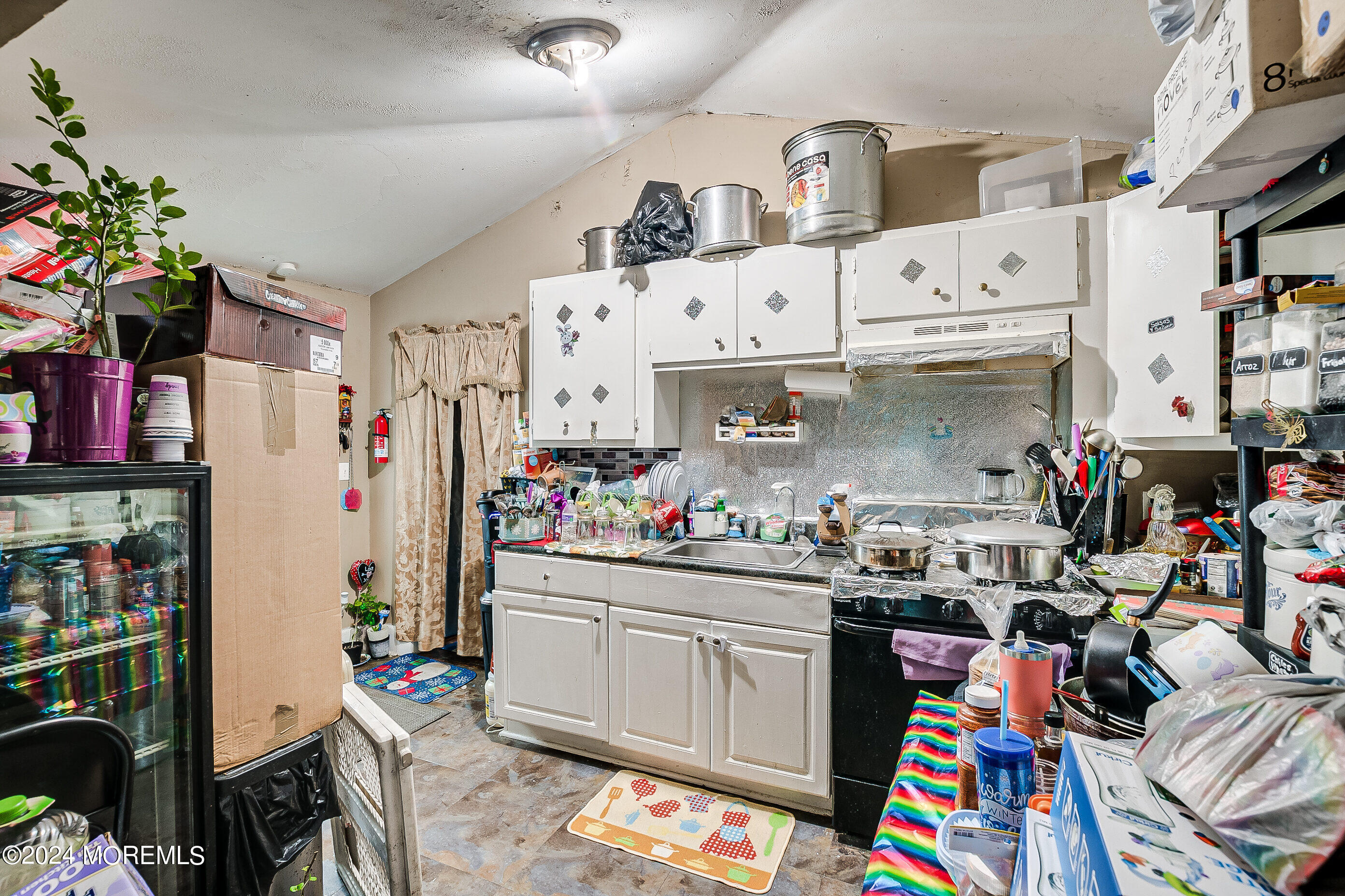 1403 10th Avenue