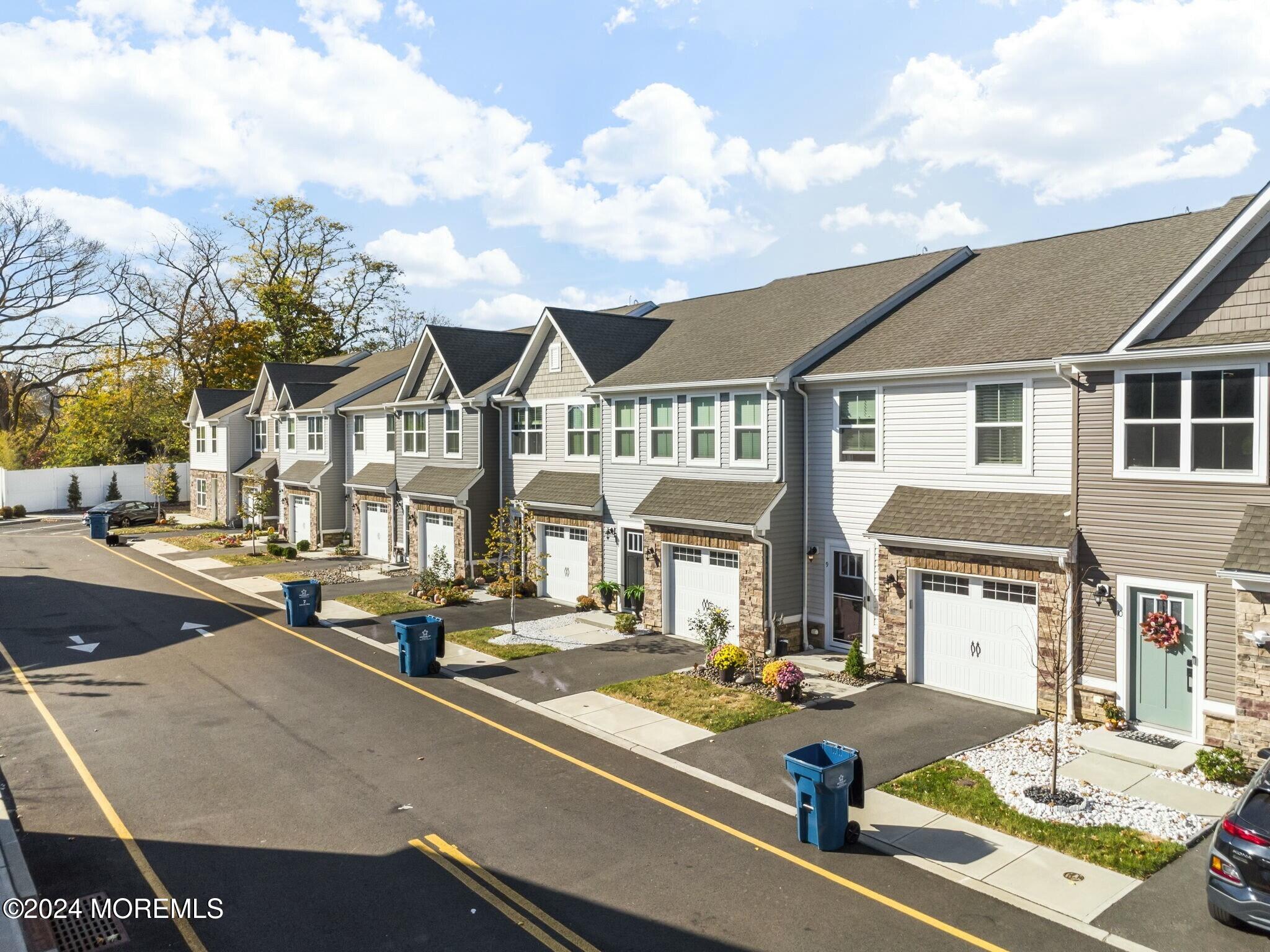 9 Athens Way
