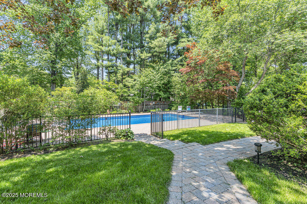166 S Lake Drive