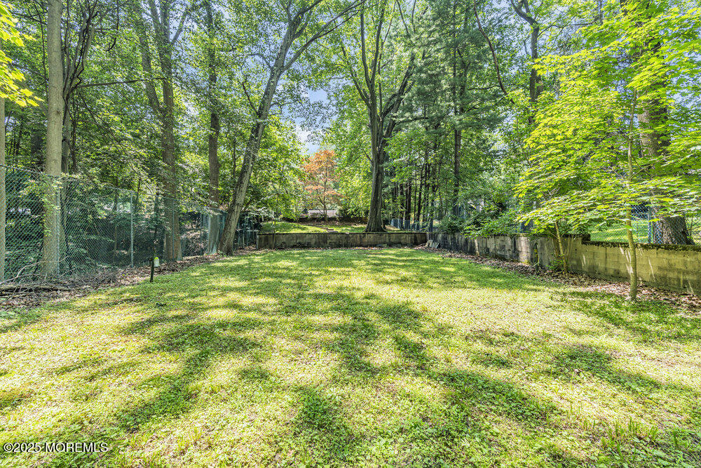 166 S Lake Drive