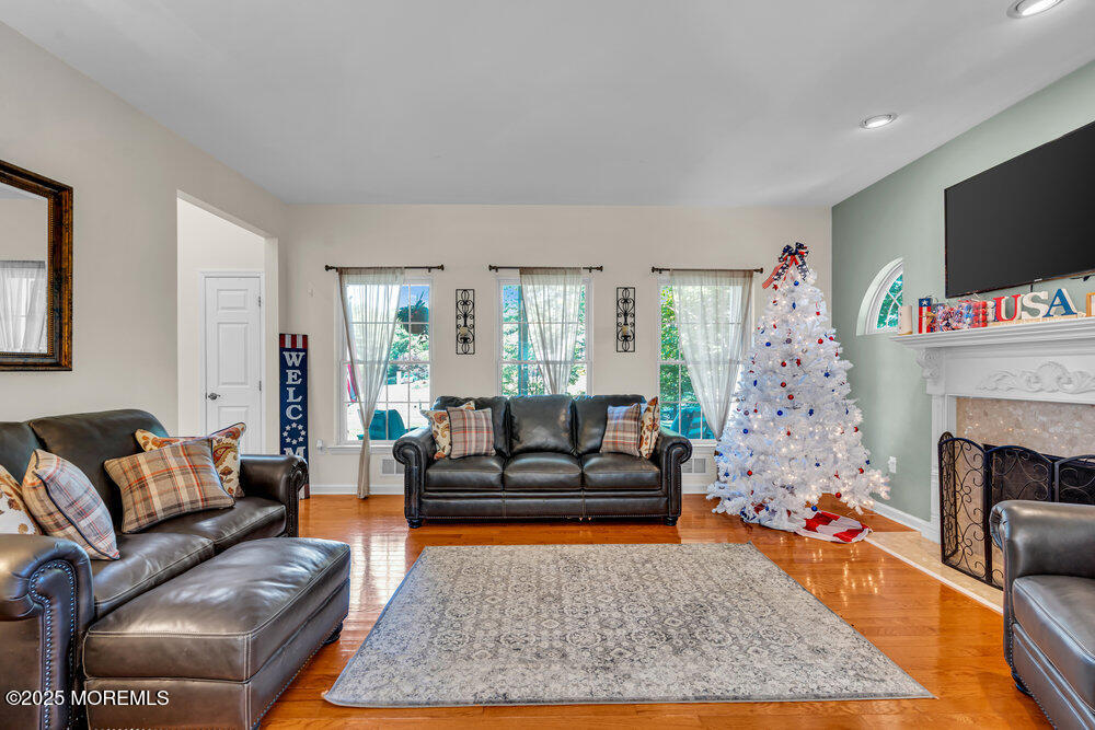 1 Opal Court