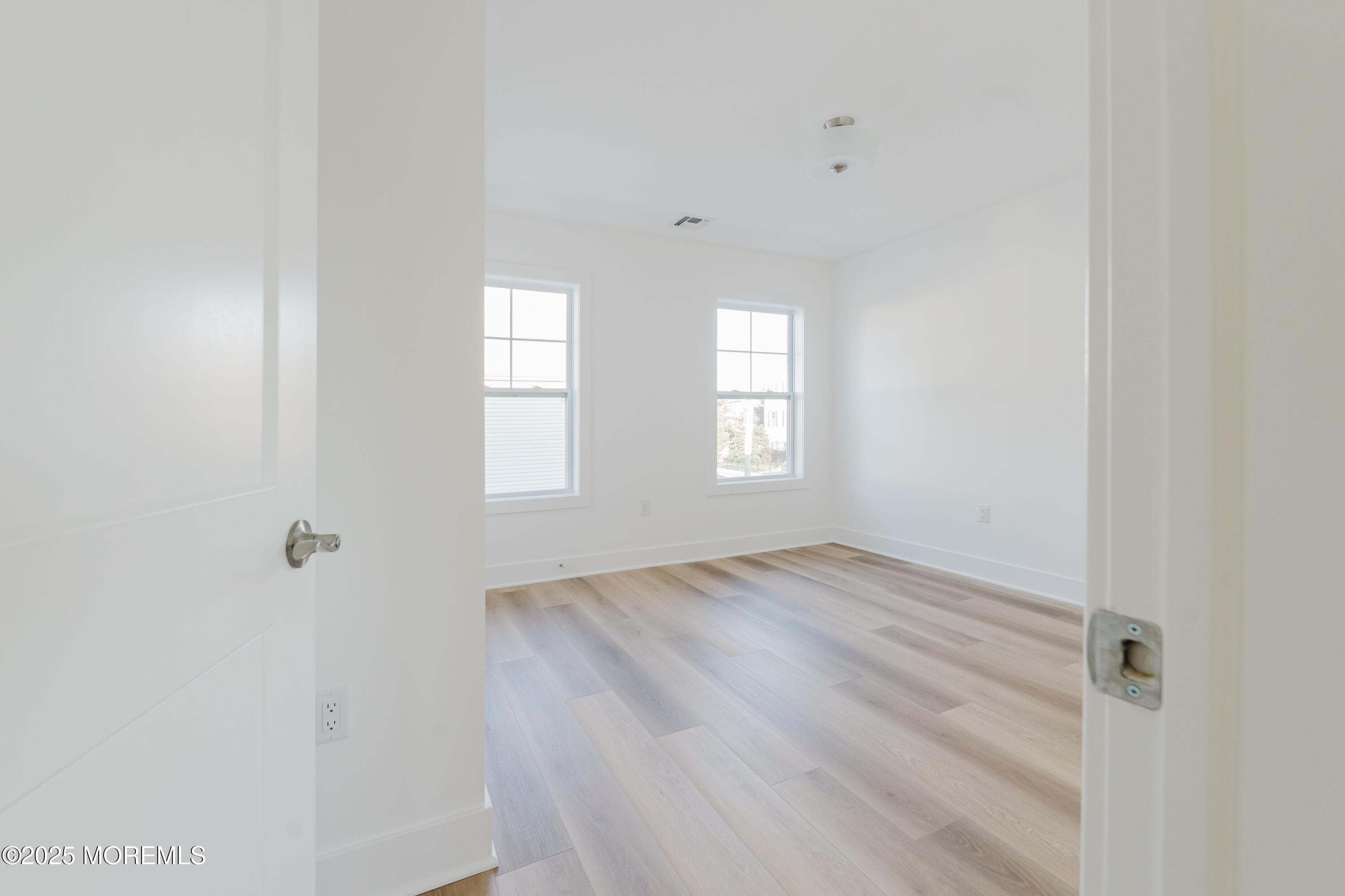 18 Catherine Street, 2