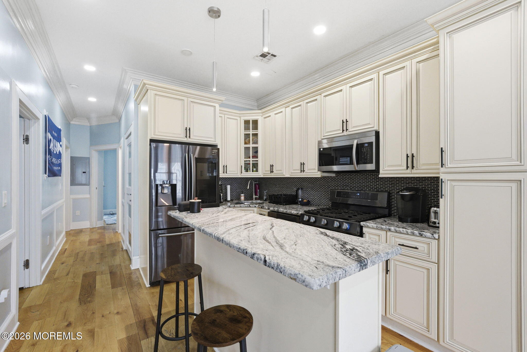 245 Jewett Avenue