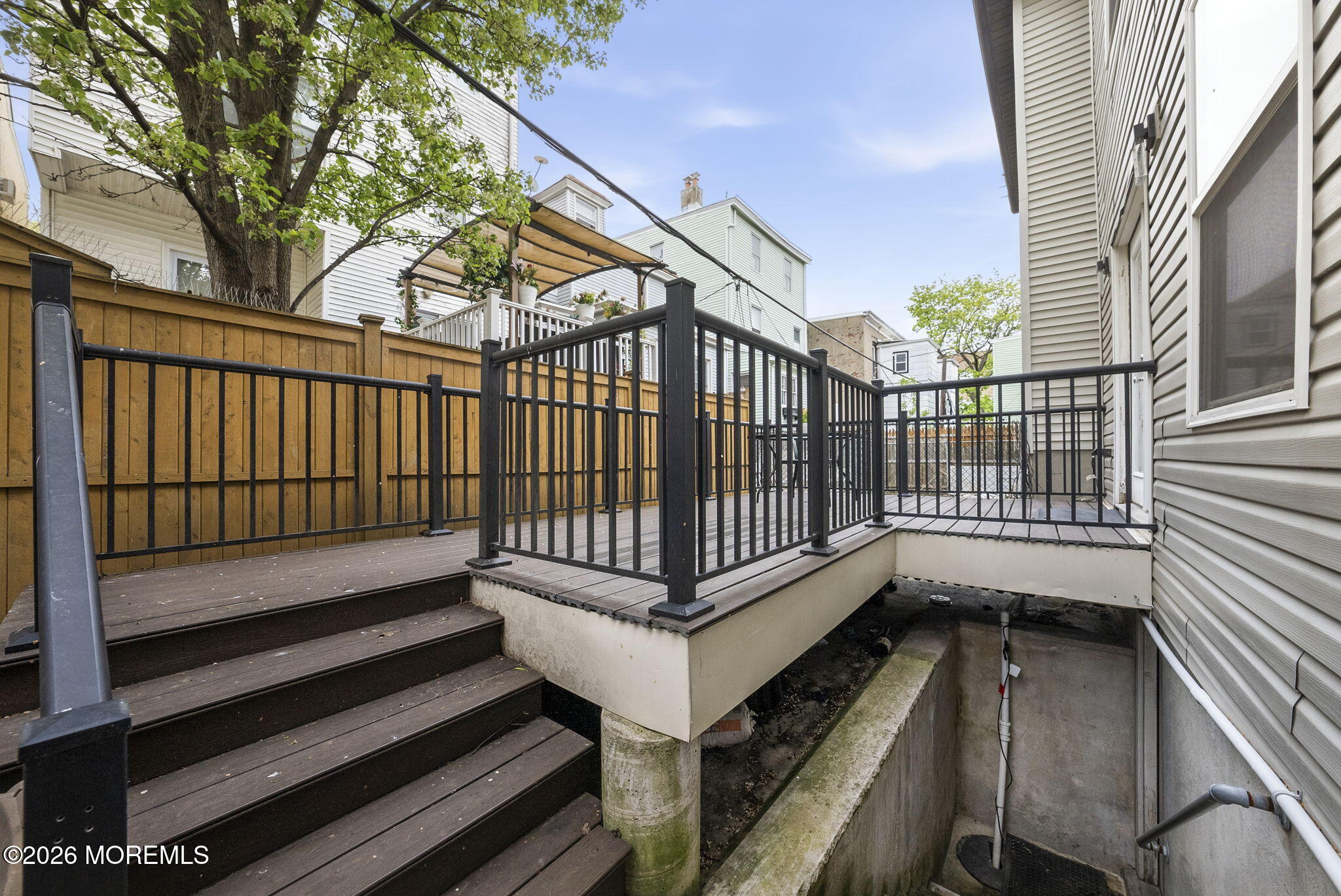 245 Jewett Avenue