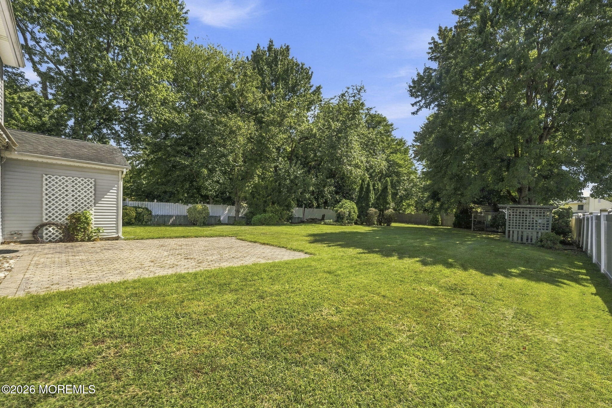 15 Cherry Bend Drive N