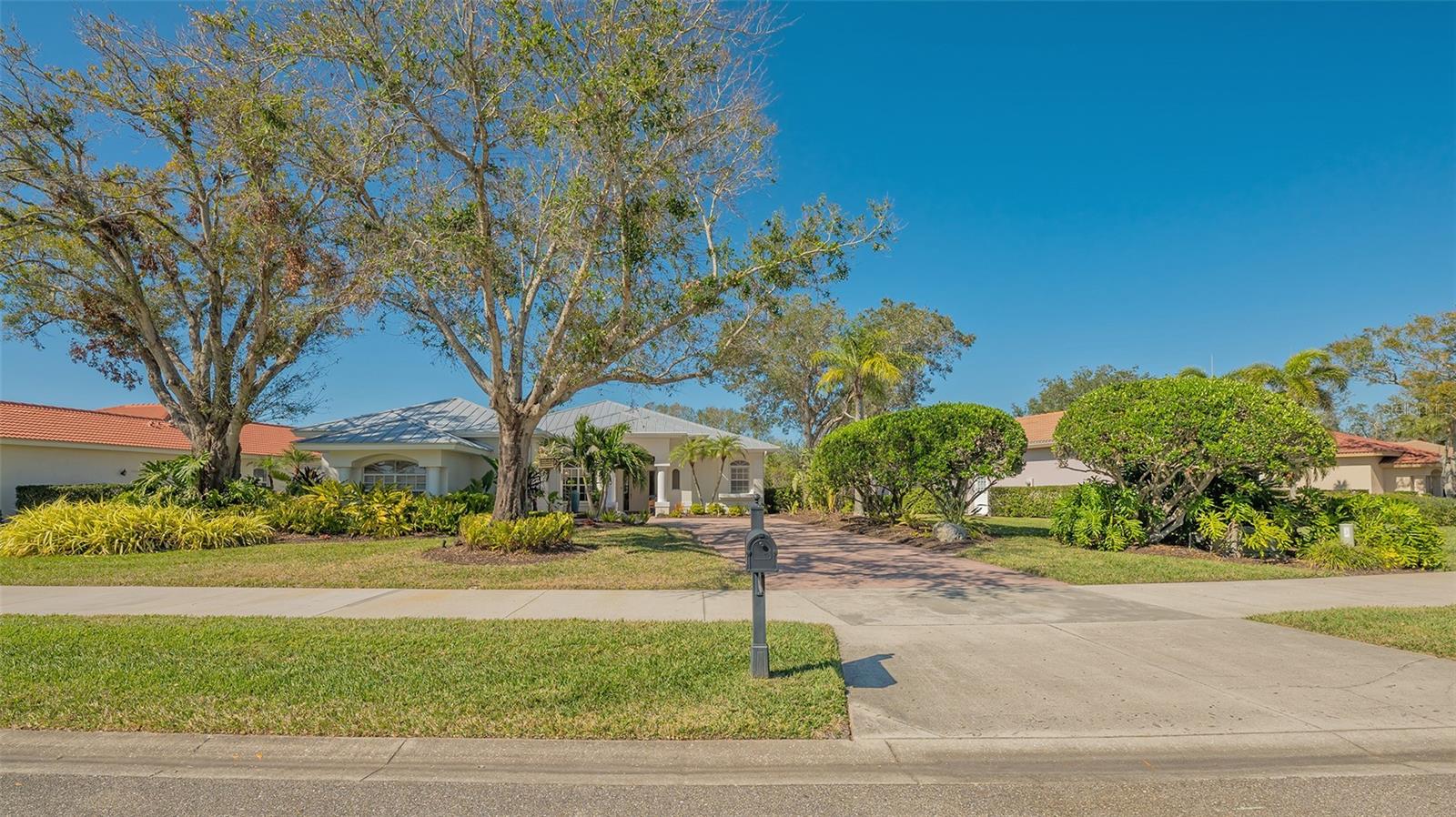 7822 ALLEN ROBERTSON PL