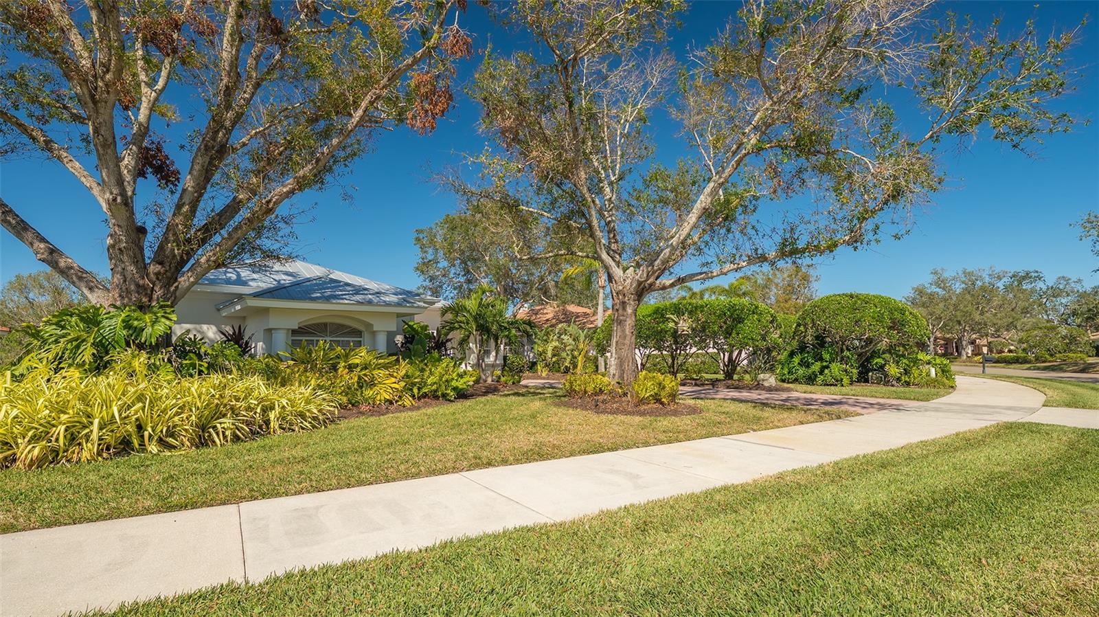 7822 ALLEN ROBERTSON PL