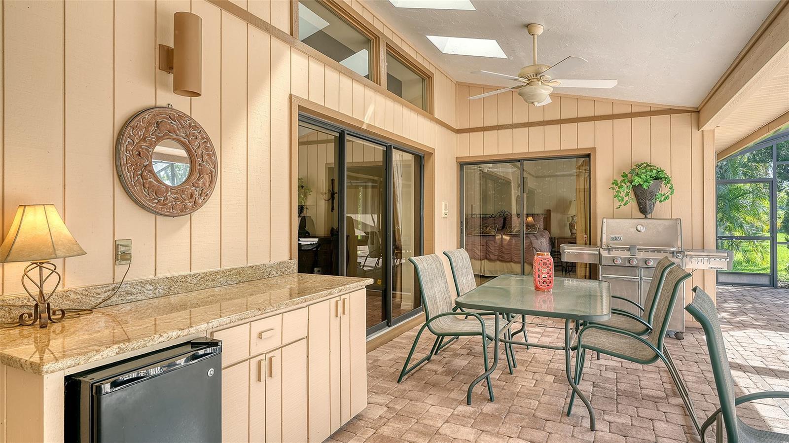 7426 WEEPING WILLOW BLVD