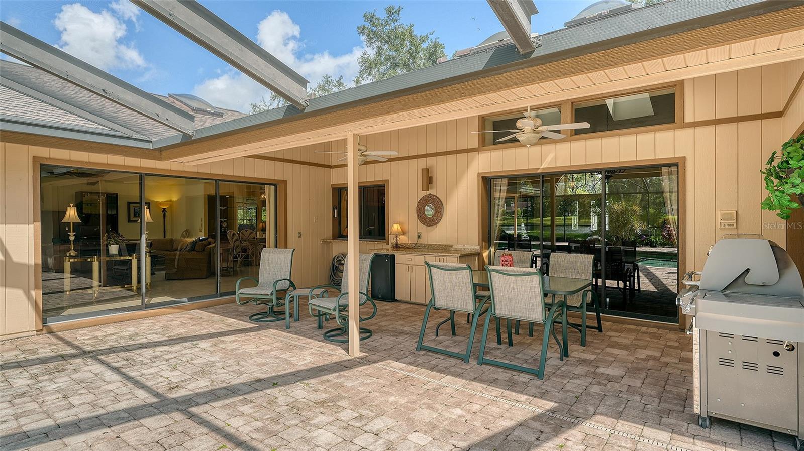 7426 WEEPING WILLOW BLVD