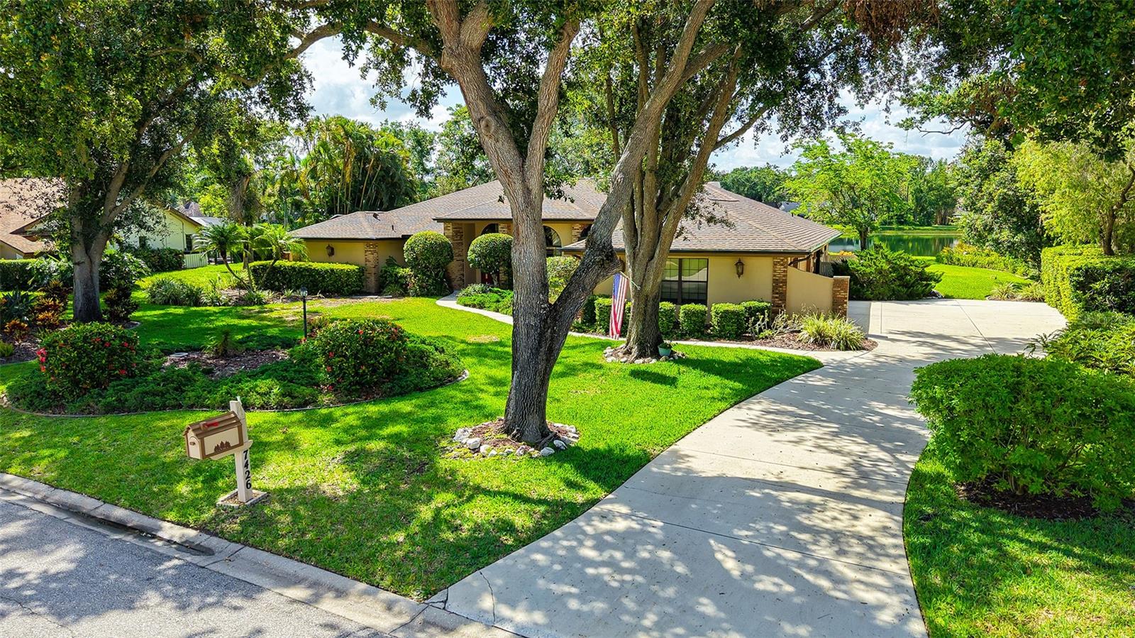 7426 WEEPING WILLOW BLVD