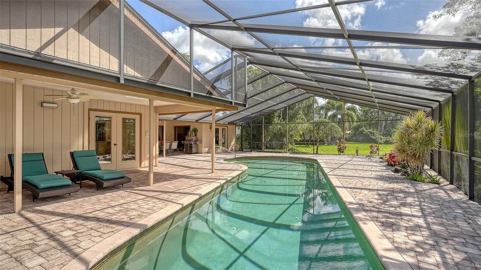 7426 WEEPING WILLOW BLVD