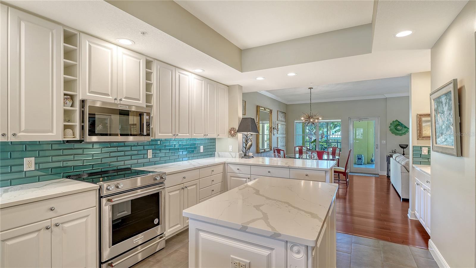 1308 OLD STICKNEY POINT RD #W23