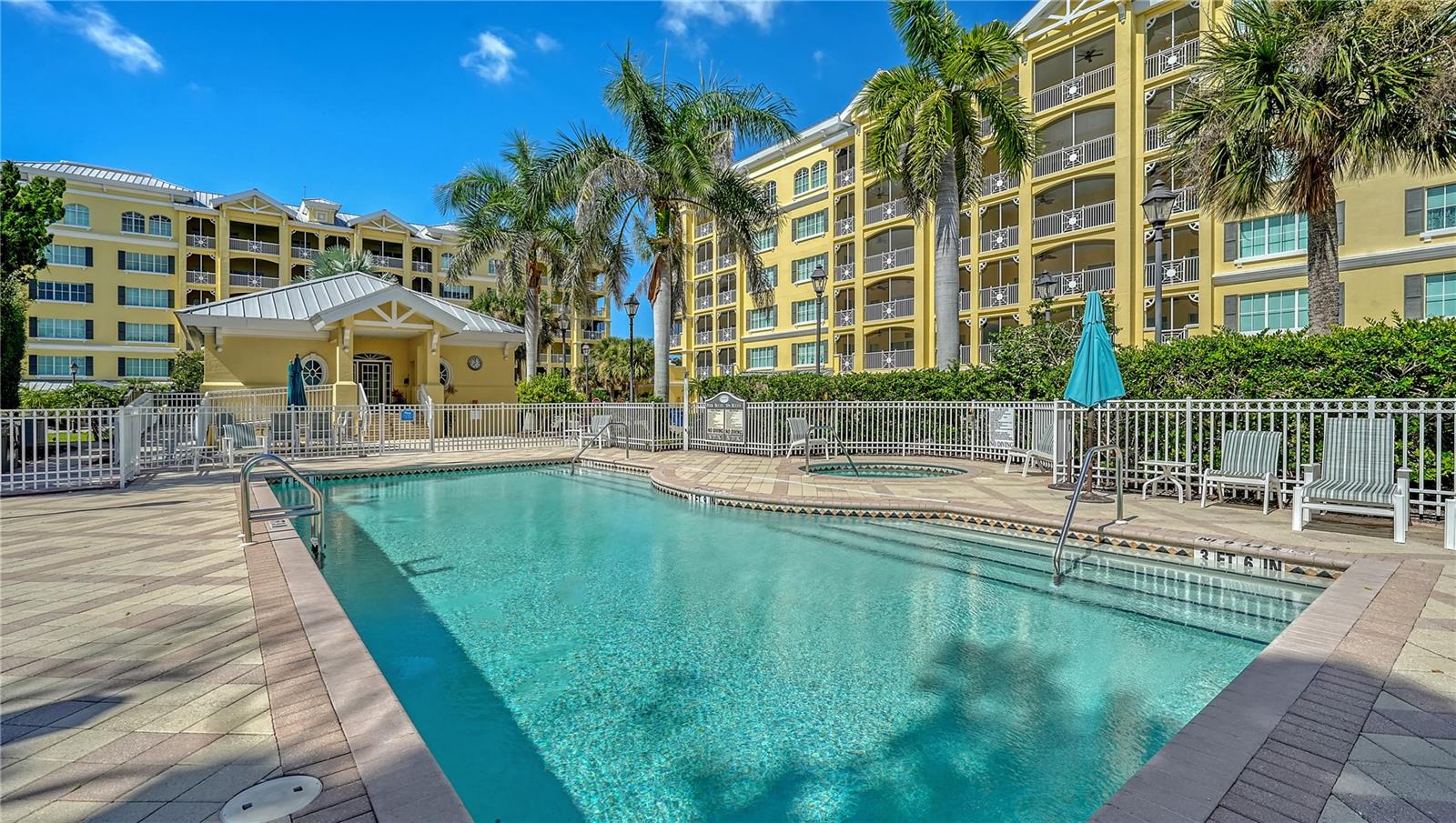 1308 OLD STICKNEY POINT RD #W23