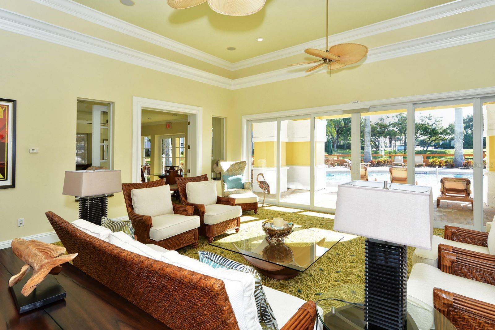 260 HIDDEN BAY DR #405