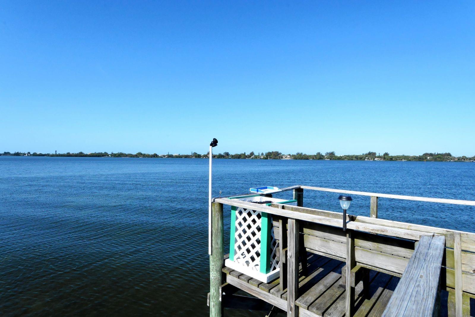 260 HIDDEN BAY DR #405