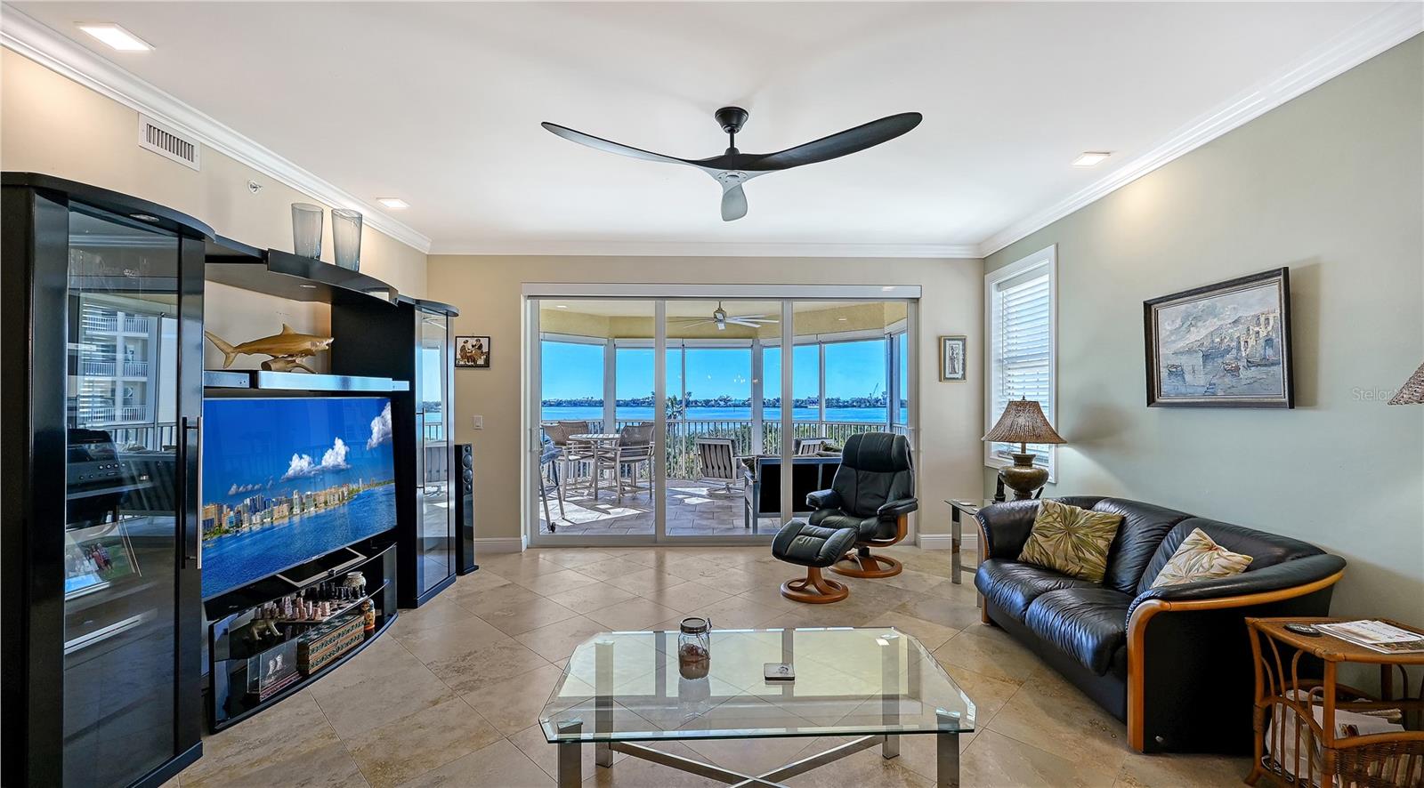 260 HIDDEN BAY DR #405