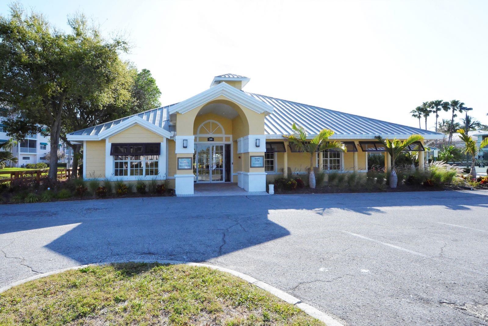 260 HIDDEN BAY DR #405