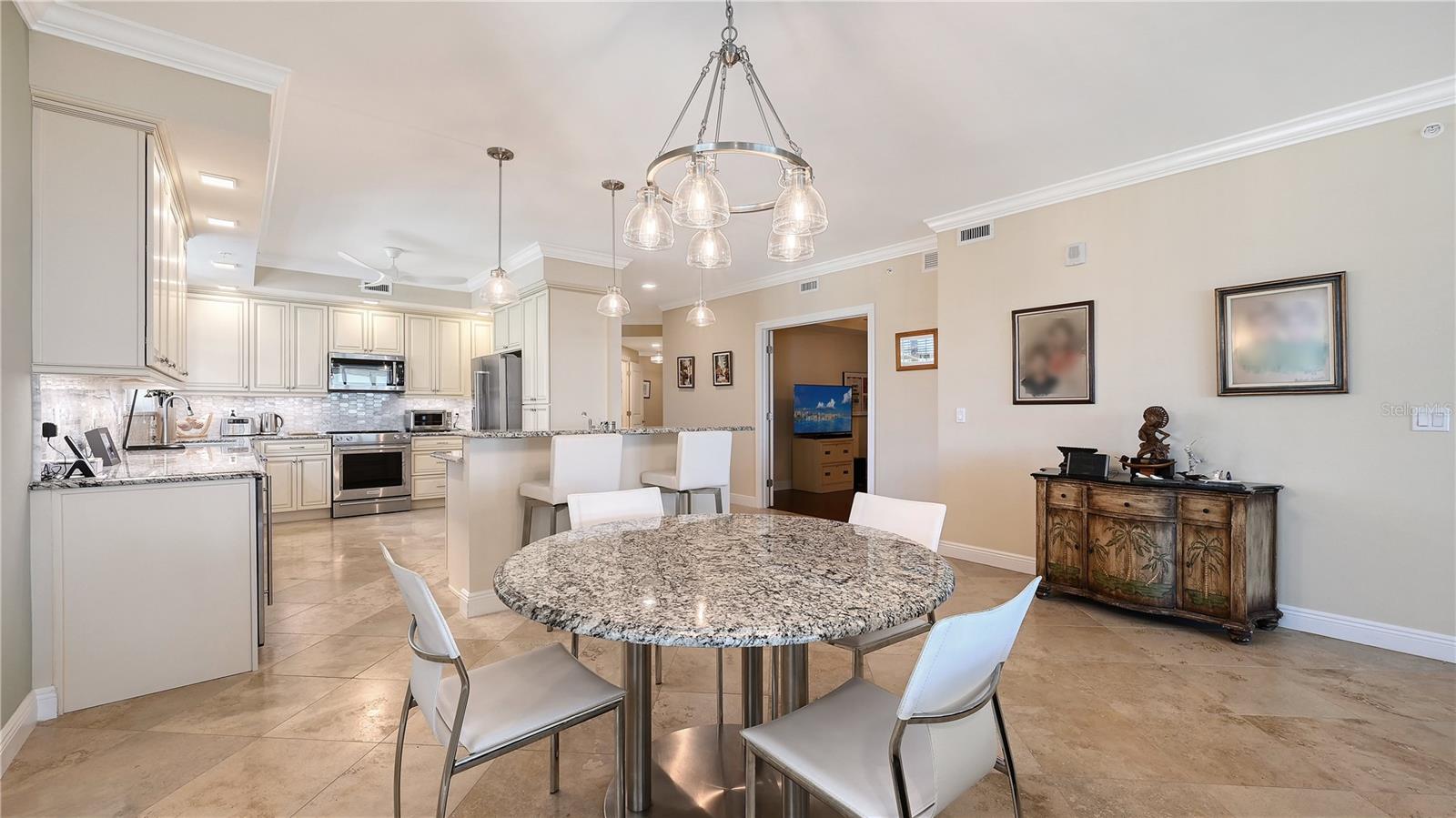 260 HIDDEN BAY DR #405