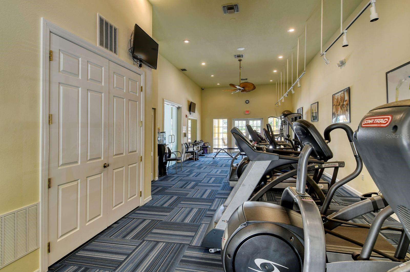 260 HIDDEN BAY DR #405