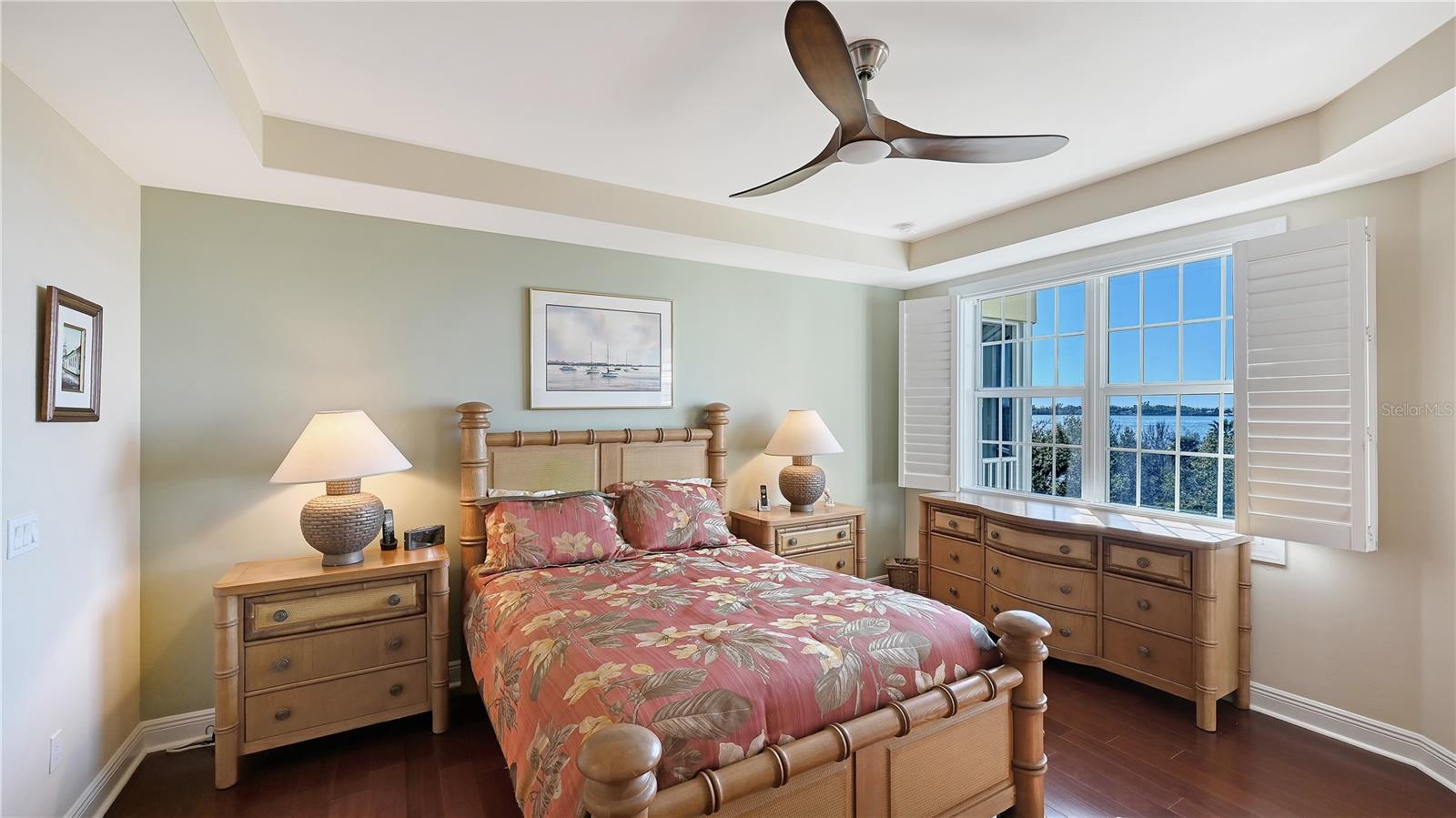 260 HIDDEN BAY DR #405