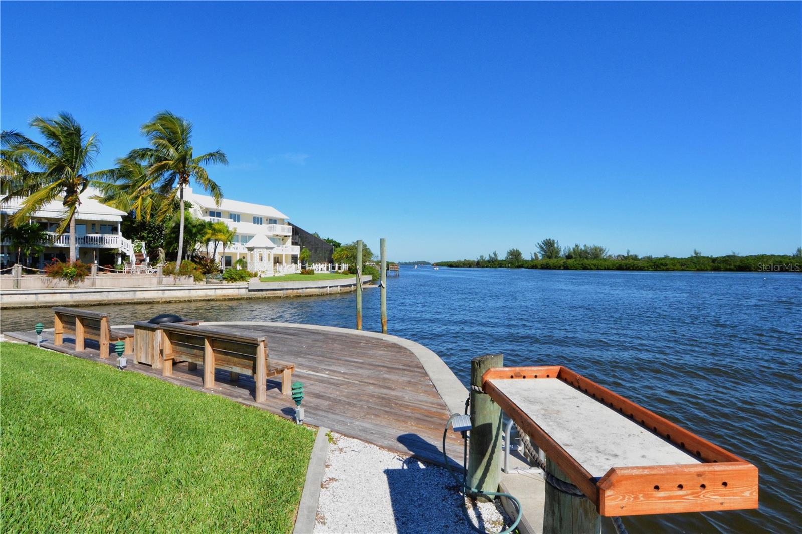 1350 SIESTA BAYSIDE DR #1350B