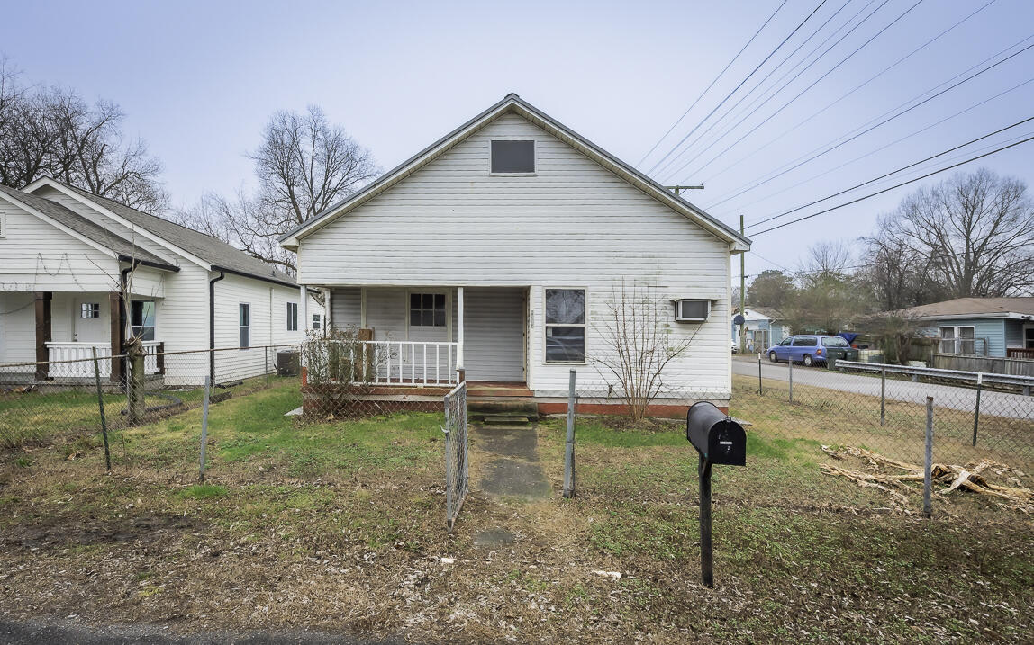 1600 E 46th Street Pl