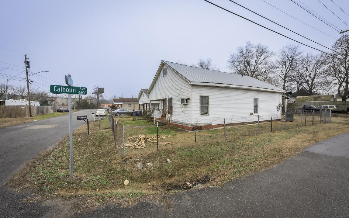 1600 E 46th Street Pl