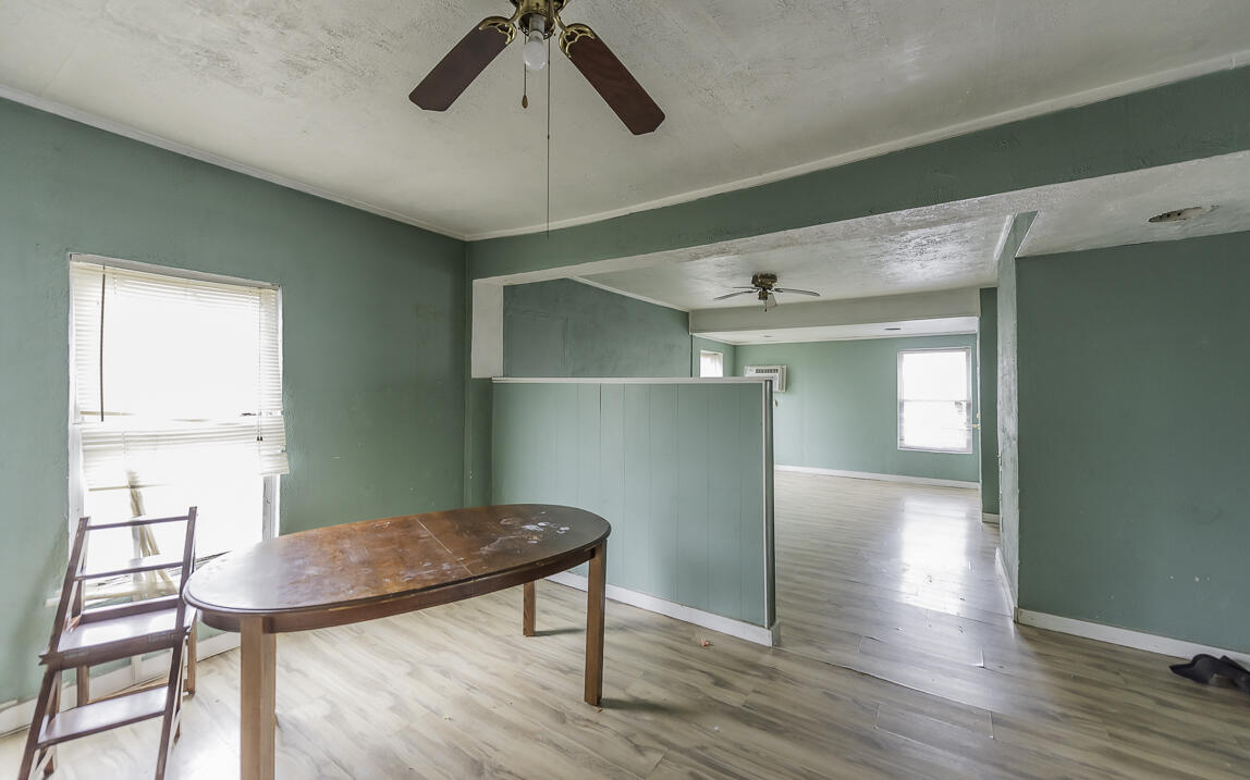 1600 E 46th Street Pl