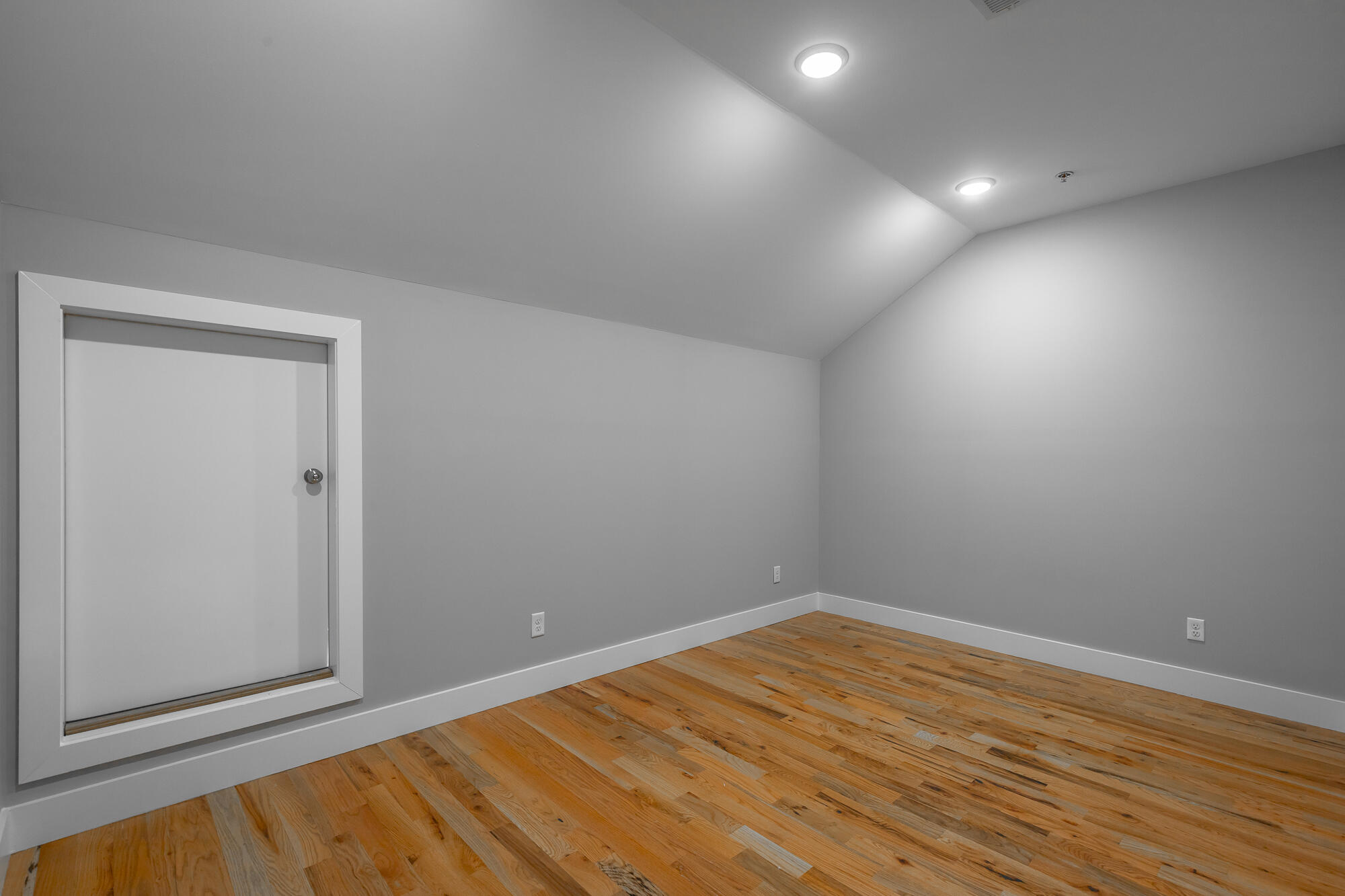 917 E 17th Street, 111