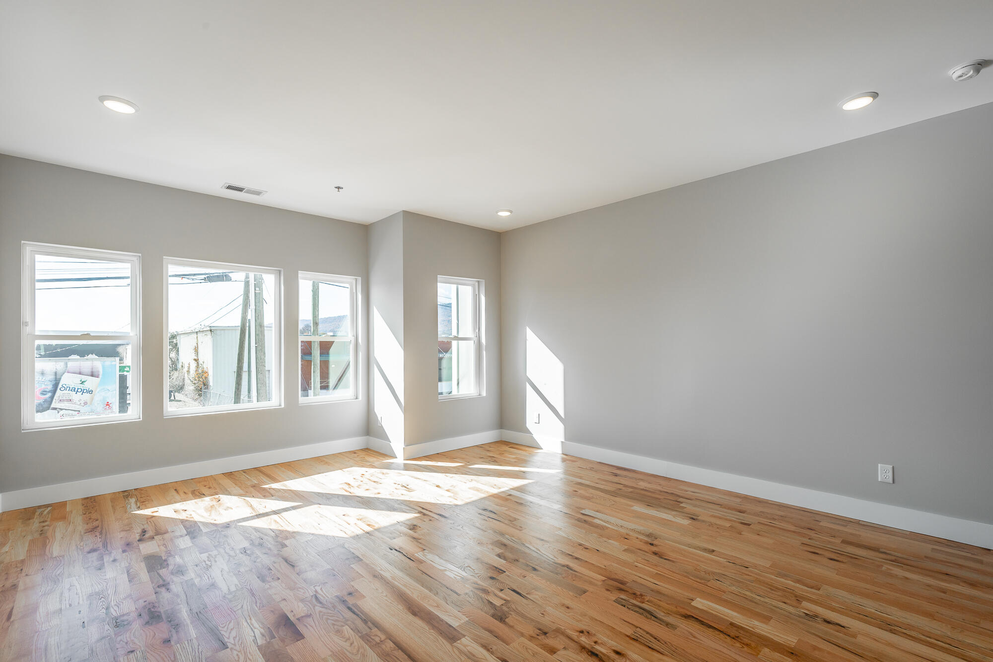 917 E 17th Street, 111