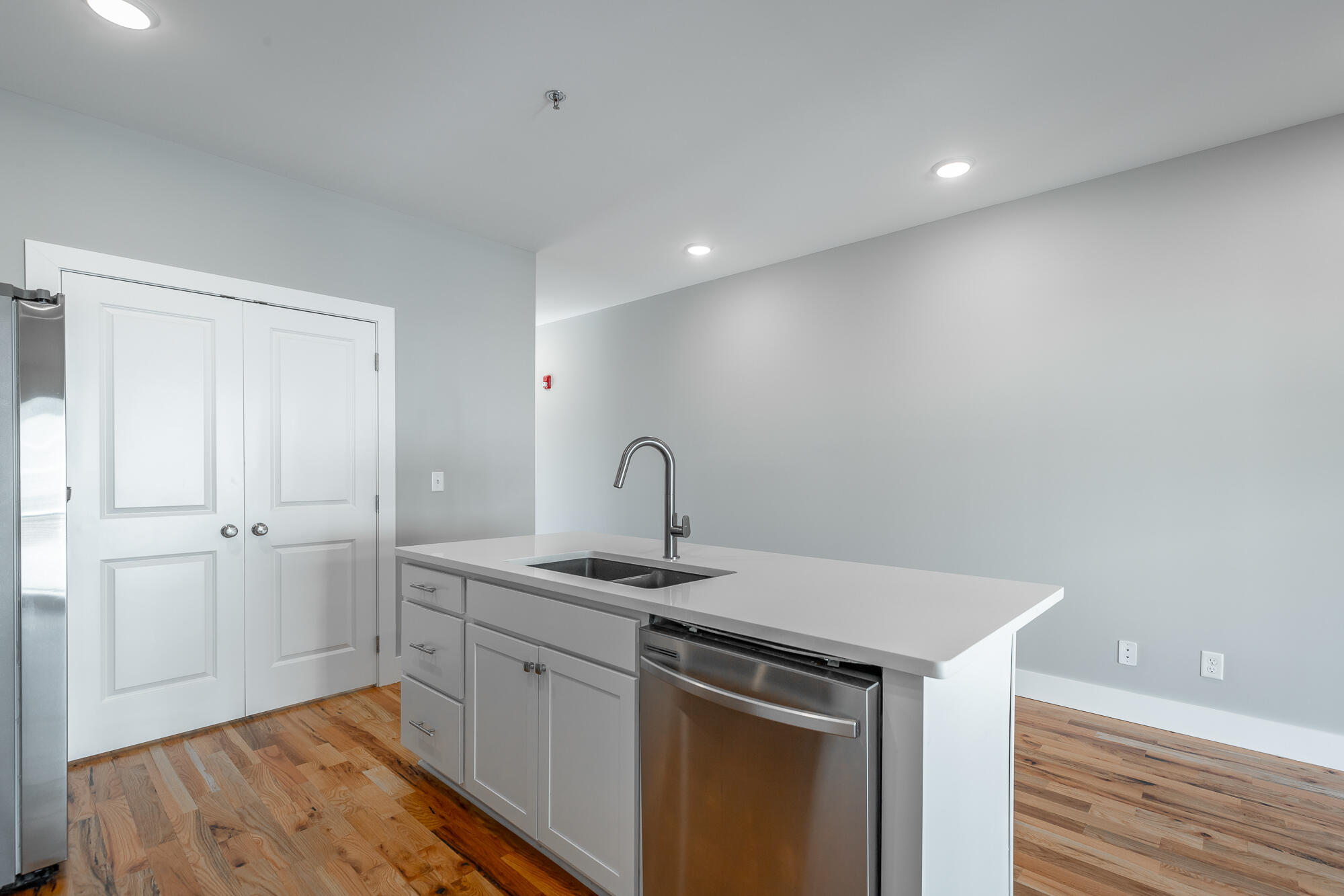 917 E 17th Street, 111