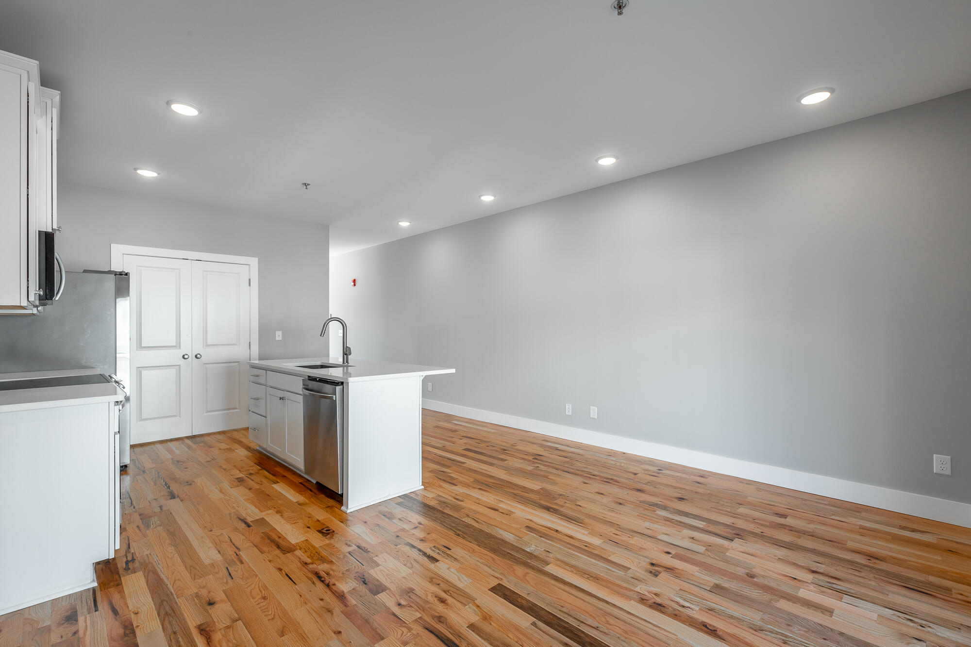 917 E 17th Street, 111