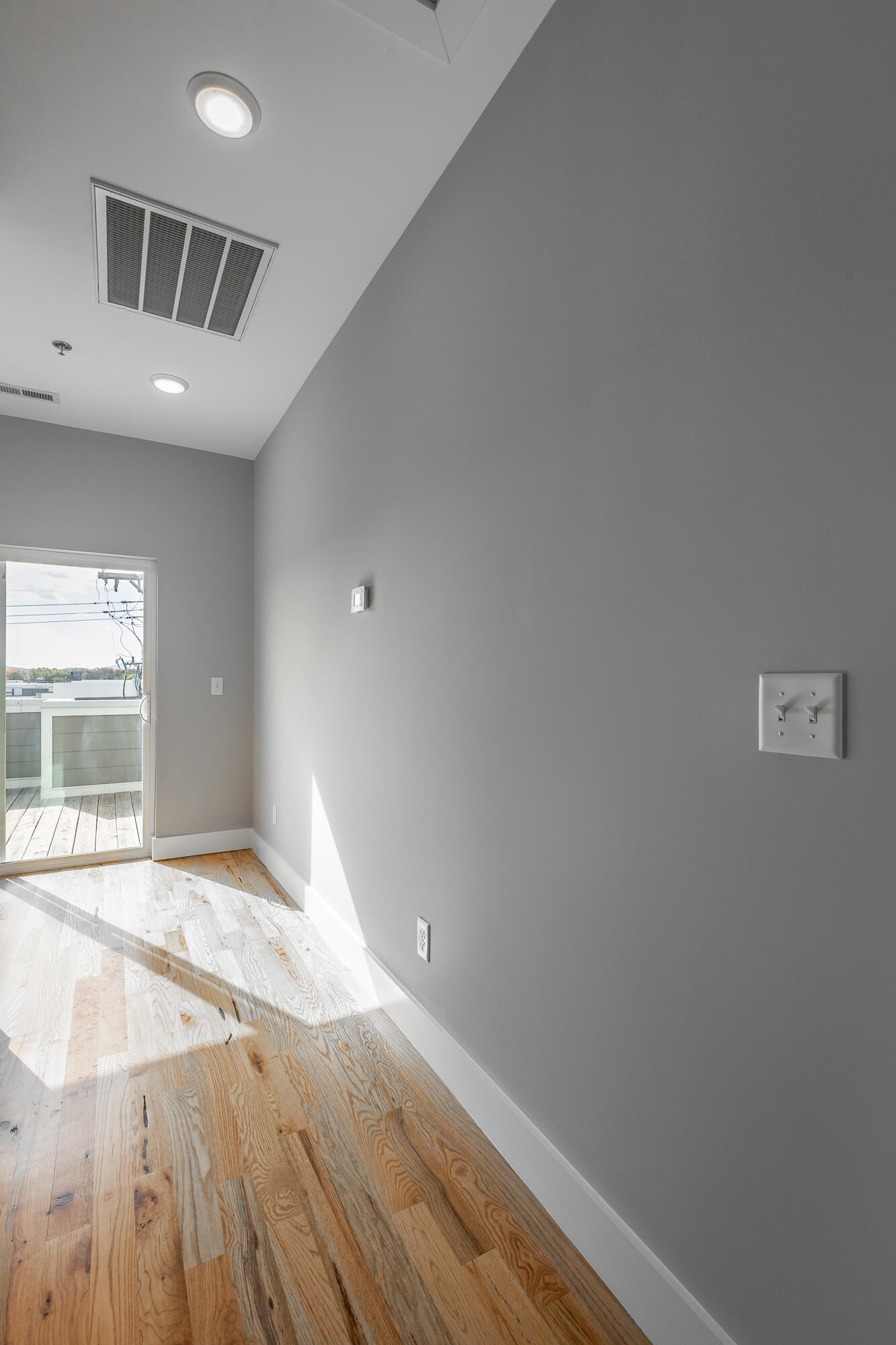 917 E 17th Street, 111