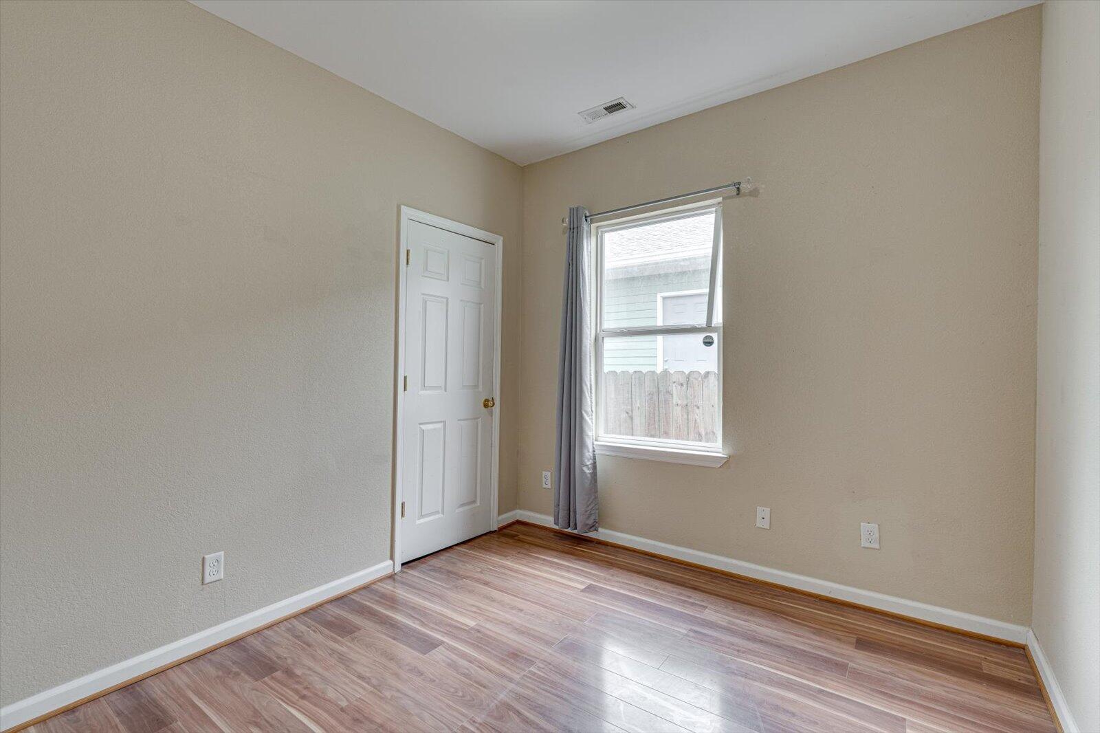 1005 S Hickory Street