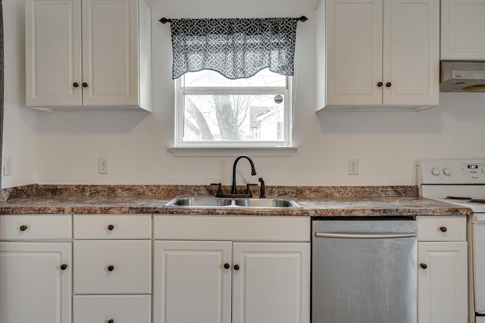 1005 S Hickory Street