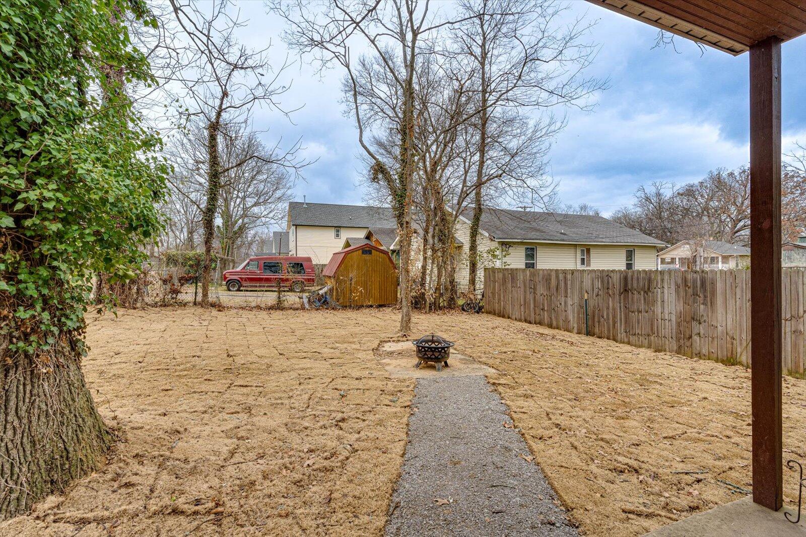 1005 S Hickory Street