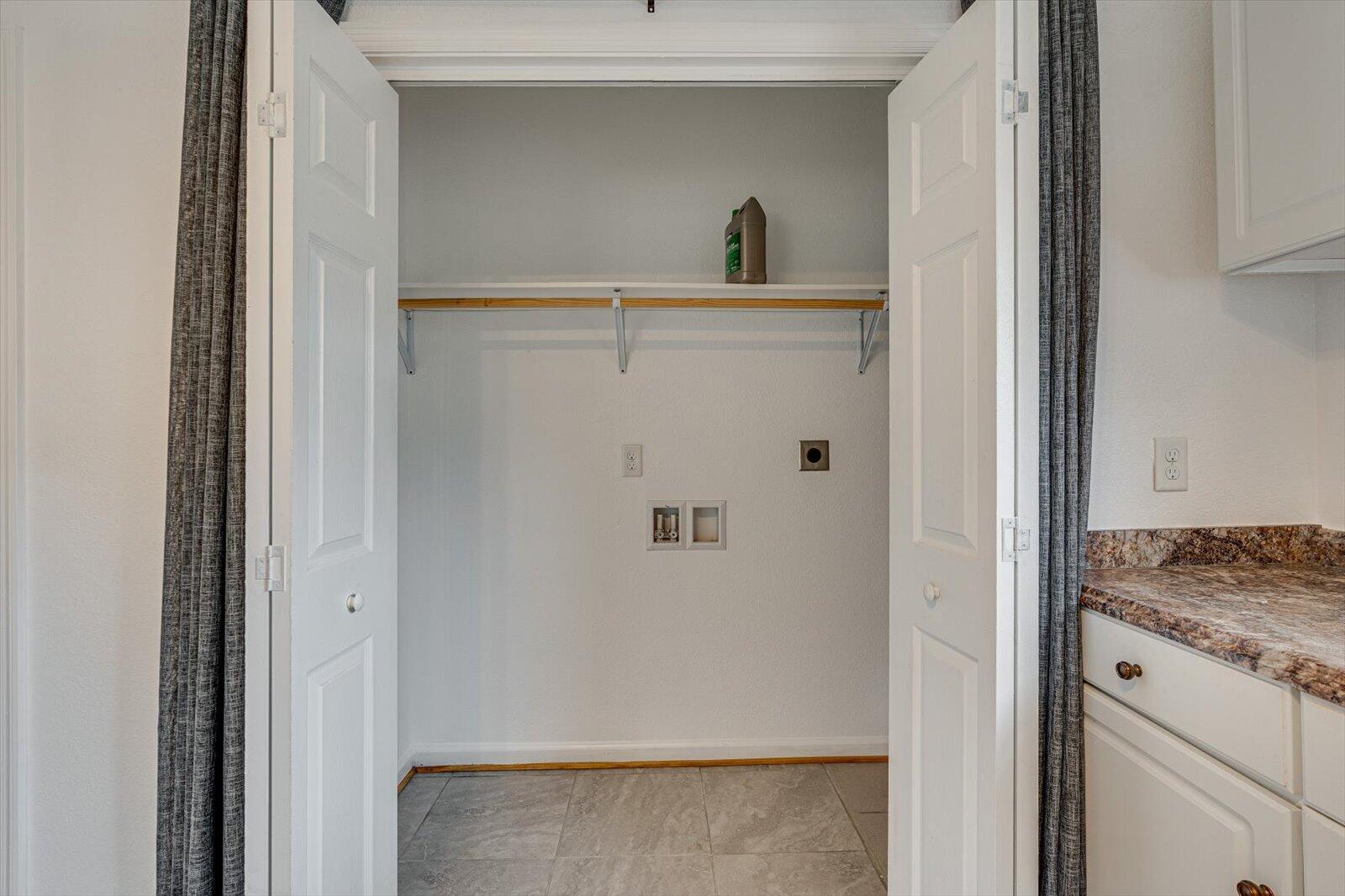 1005 S Hickory Street